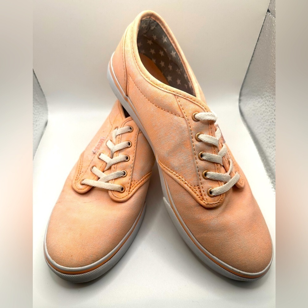 Vans Size 9 Womens Size Peach Low Top Skating Shoes Star interior Canvas - Picture 4 of 4
